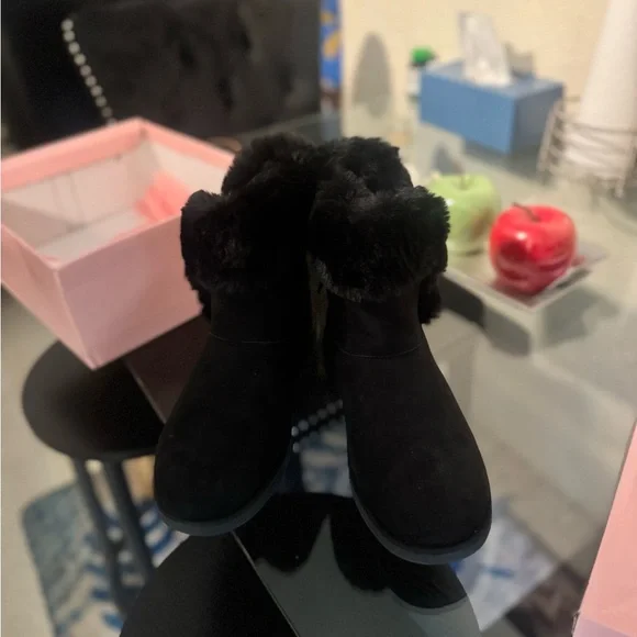 Juicy Couture Black Micro Boots - Picture 4 of 5